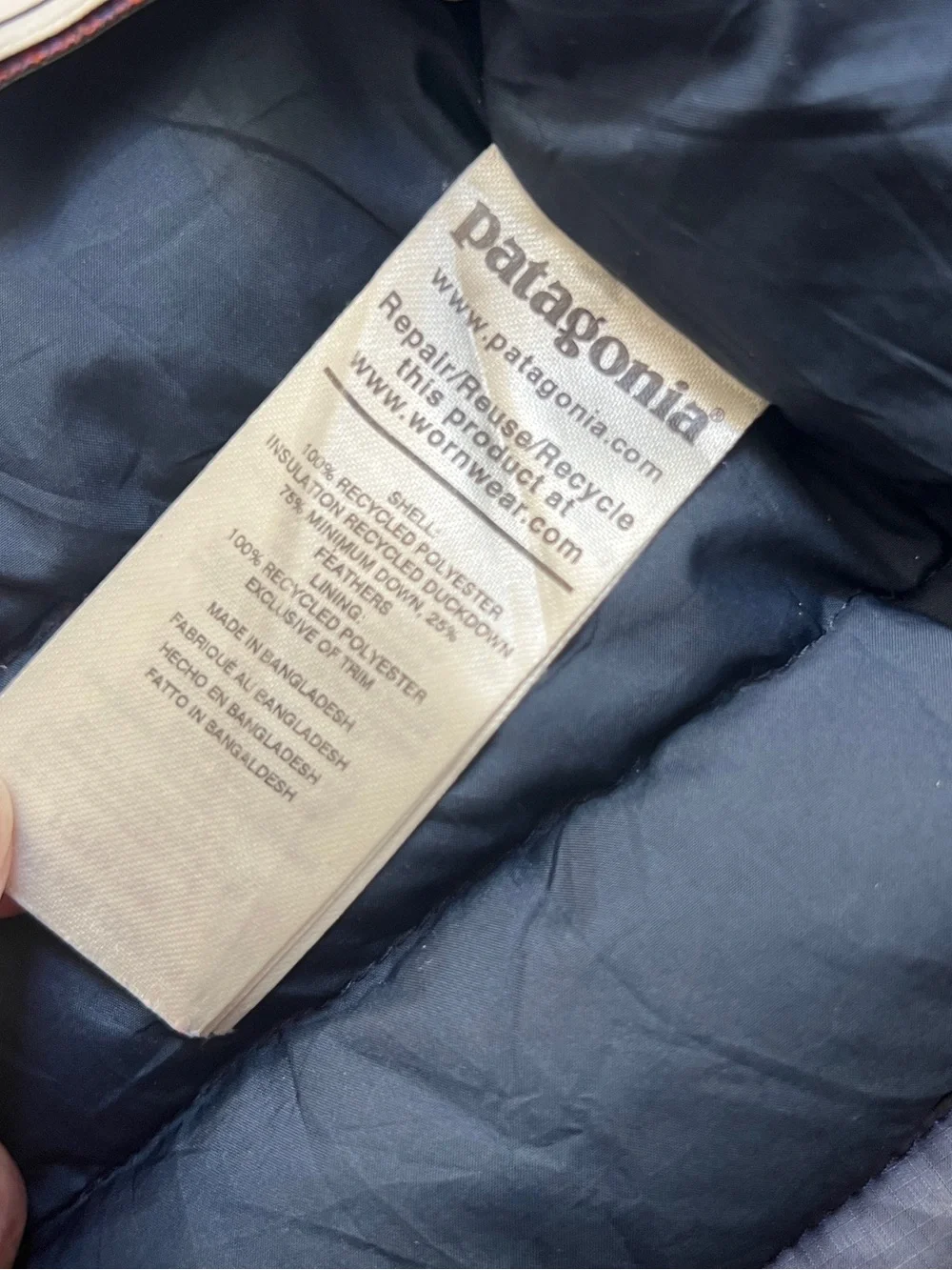 Patagonia down jacket navy and red kids size xs 5/6